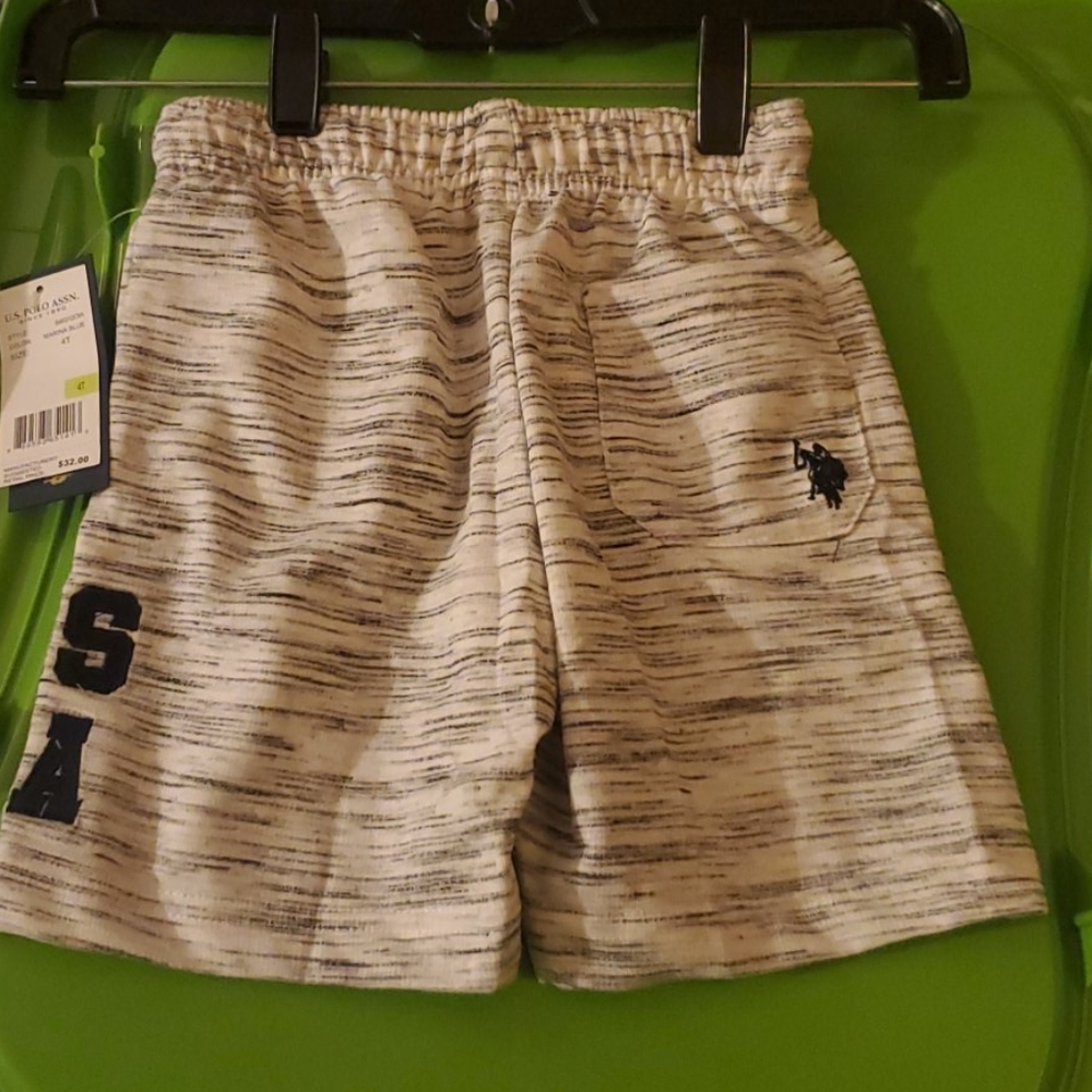 BOY'S SHORTS - Picture 2 of 9